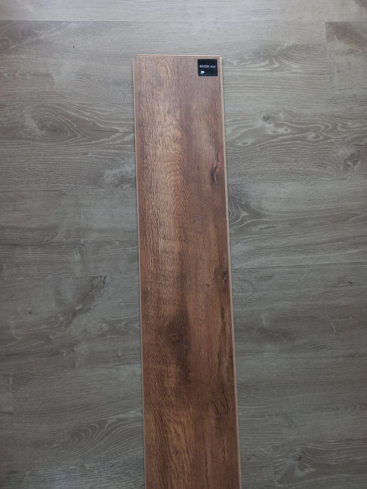 Quickstep Laminate Endurance 328 Barn Oak Kenya